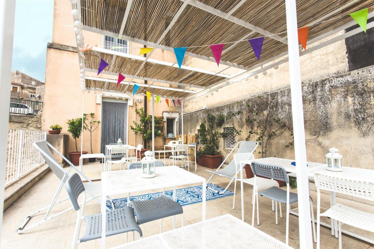 Sanvito Hostel Ragusa Buitenkant foto